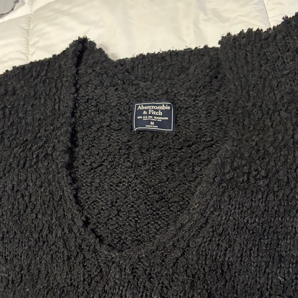 Abercrombie & Fitch Deep Black V-Neck Sweater - Picture 2 of 5